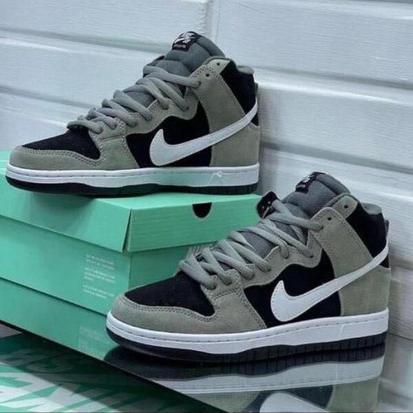 Nike sneaker long