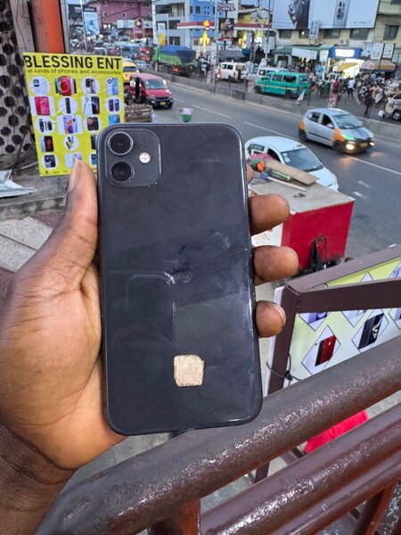 iPhone 11 64gig