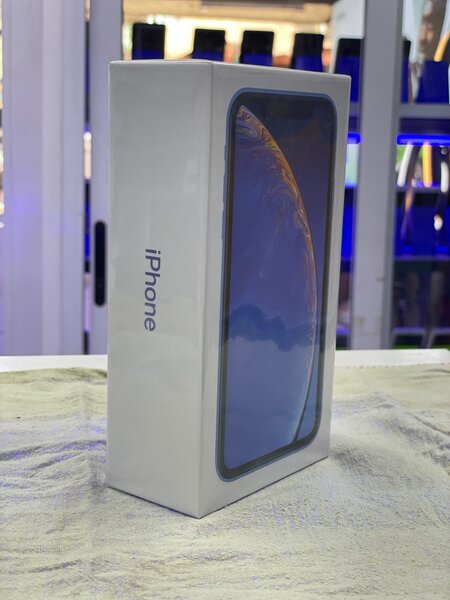 iPhone XR 64gb