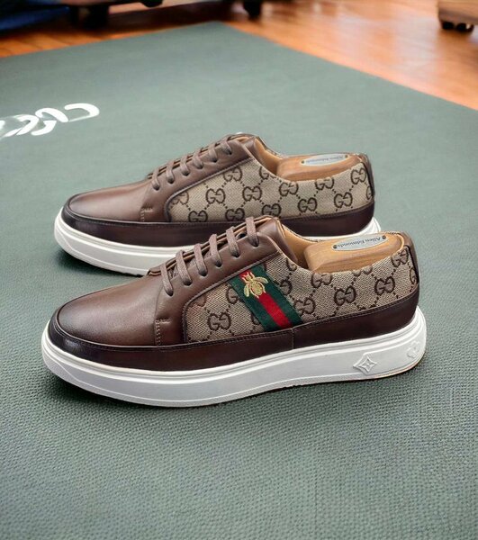 TOMMY CLASSIC WEAR