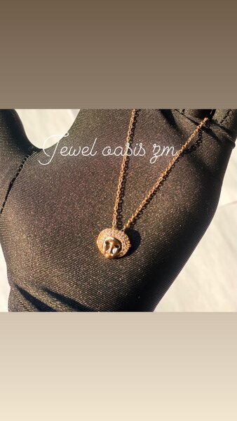 Collar necklace