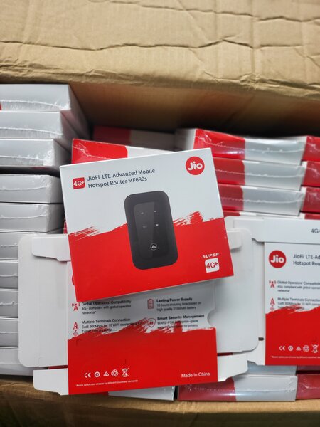 UNIVERSAL MIFI