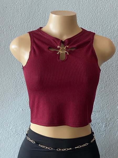 Top rouge avec manches élégant