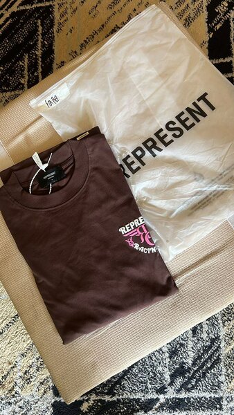 T shirt