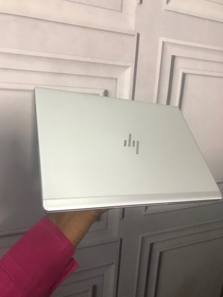 Hp Elitebook 830 G5 core i5 7th gen