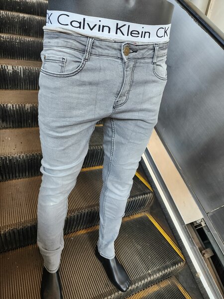 Pull & bear jeans