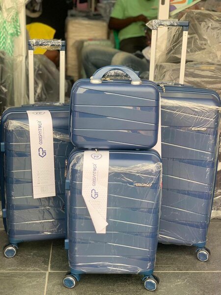 4pcs Travelling/ Luggage bags set