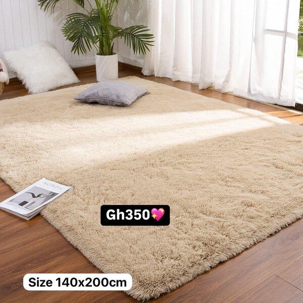Fluffy carpet