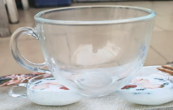 Grande tasse en verre