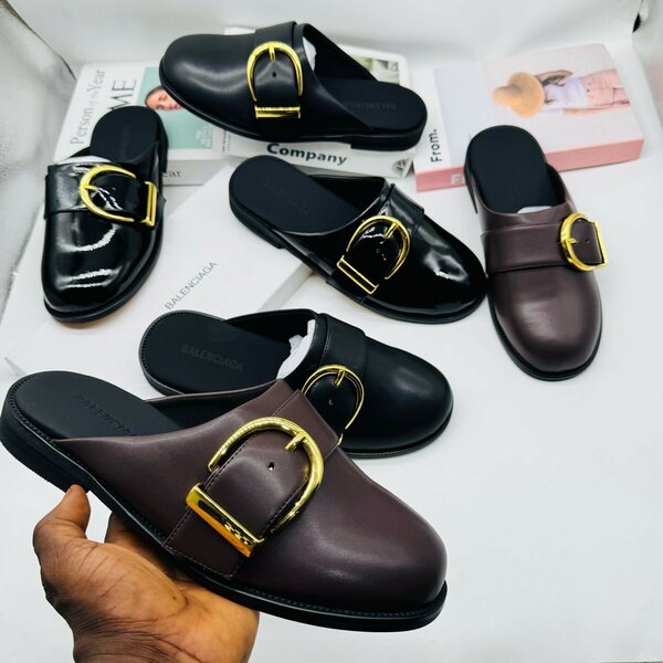 Men half shoe
