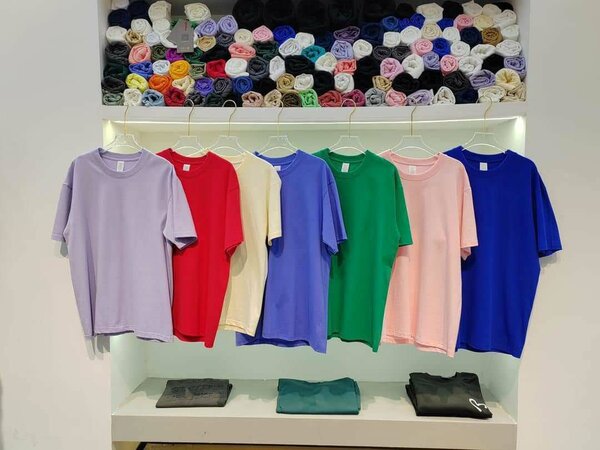 T-Shirt Couleur Unique en PROMO