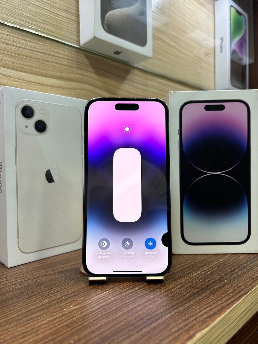 iPhone 14 pro 128G légère tache