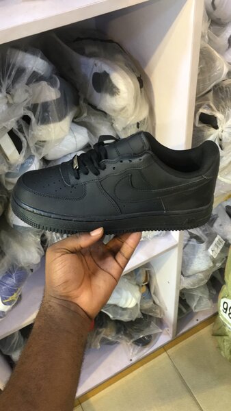 Shoe