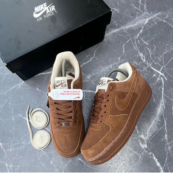 BROWN SUEDE AIRFORCE 1