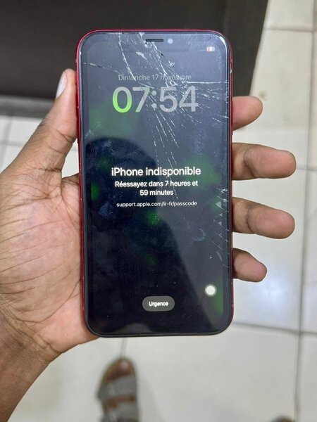 iPhone XR Bloqué sur Icloud