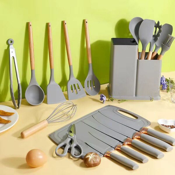 Ensemble d'ustensiles de cuisine élégant