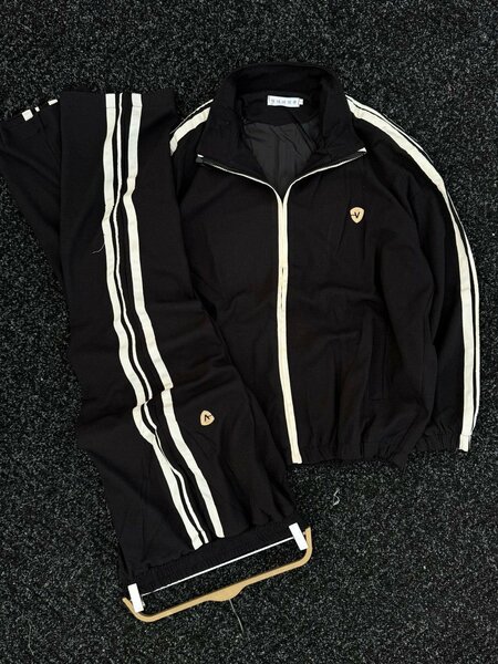 Tenue de survêtement tendance