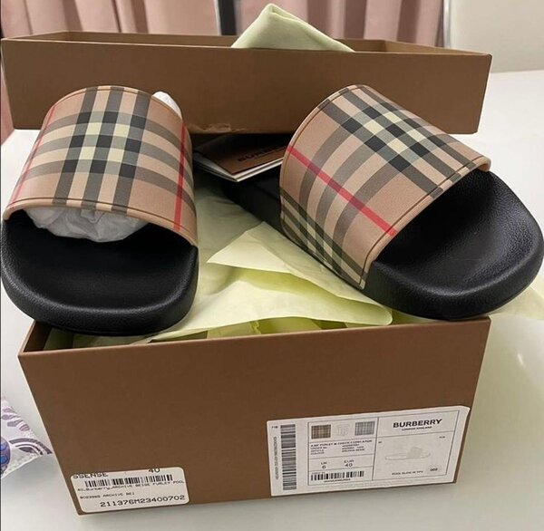 Sandales Burberry