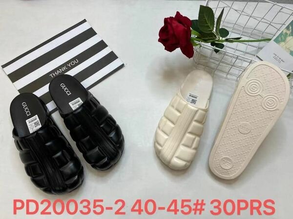 black gucci sliders