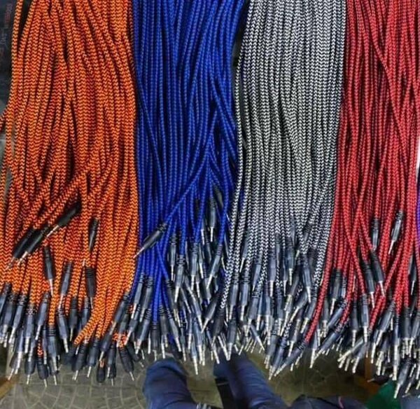 Aux cables