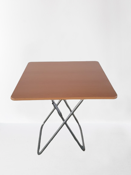 Table pliable pour maison marron