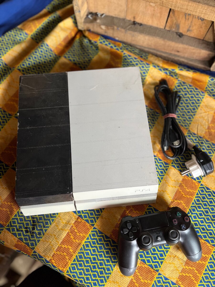 PlayStation 4 fat