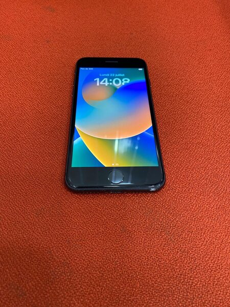 iPhone 8