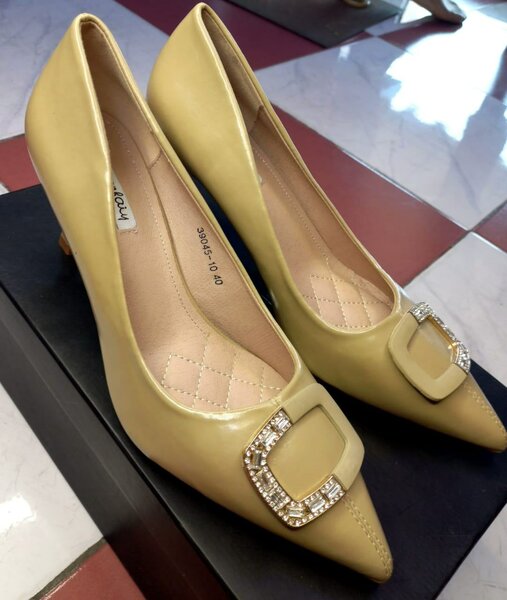 Shoe heel