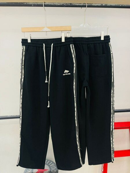 Thick joggers
