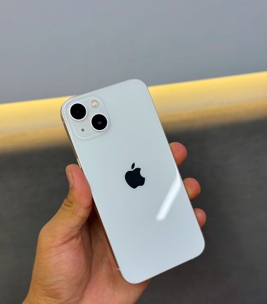 iPhone 13