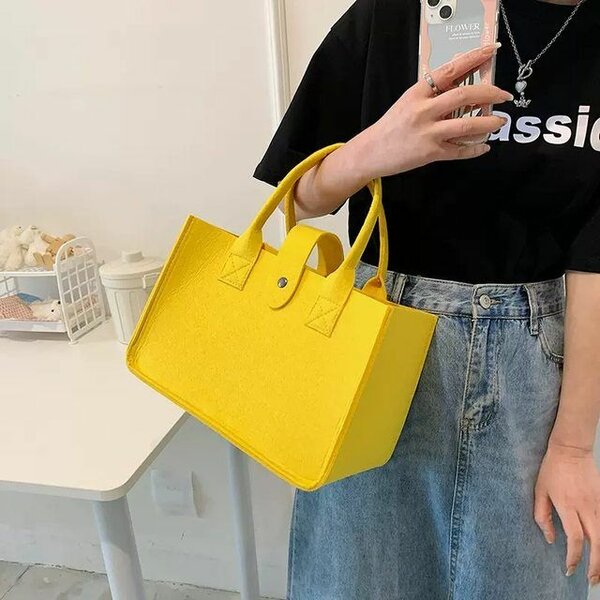 Chic sac feutre JAUNE