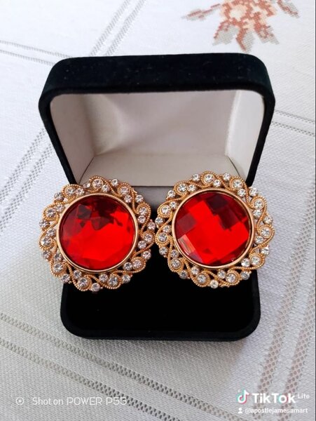 Cufflinks