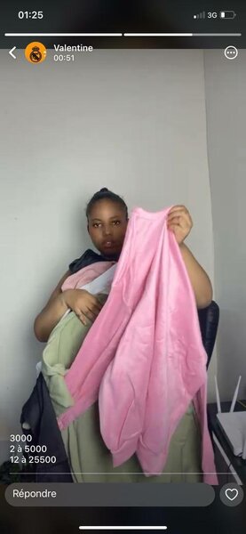 Pulls shein homme et femme. Deux à 5000
