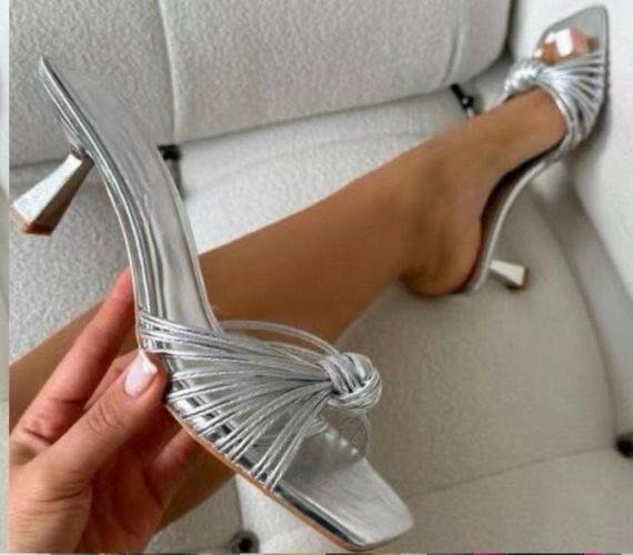 Ladies heel