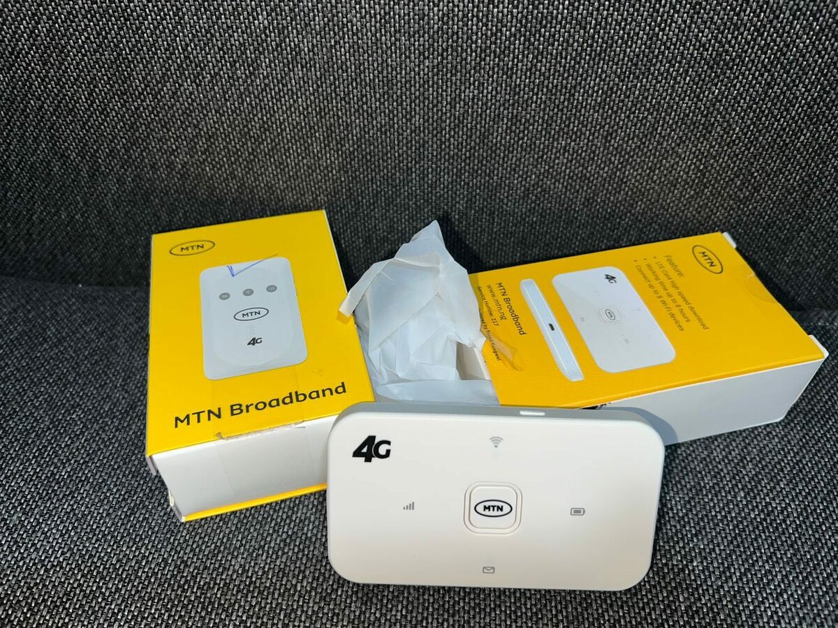 Universal. Unlocked  Routers with power bank ,
