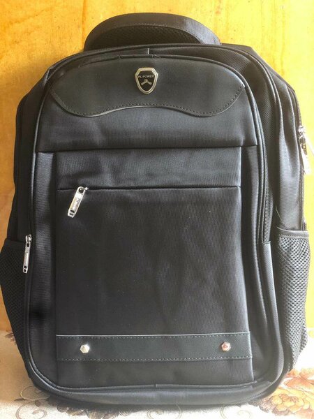 Sac à dos élégant en nylon