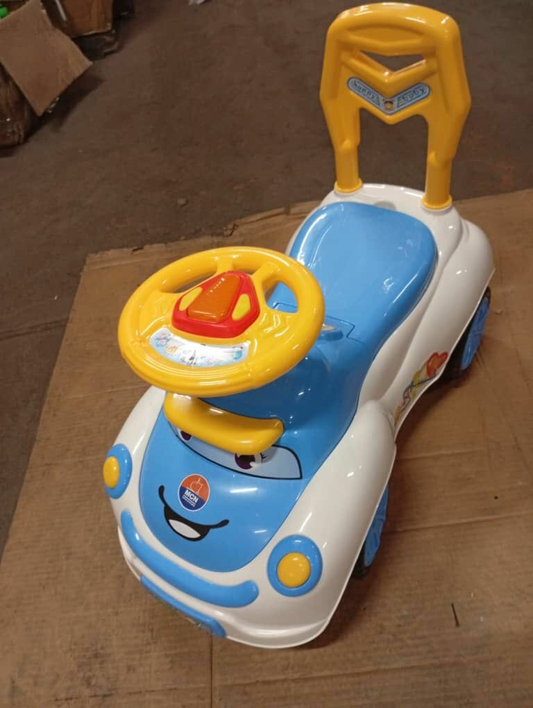 Voiturette enfant pousseur
