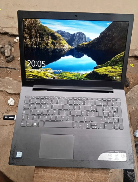 Ordinateur portable Lenovo 15"