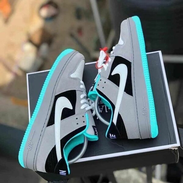 Air sneakers