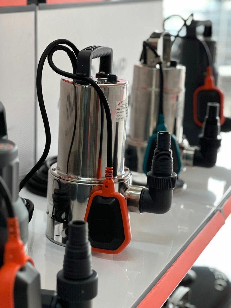 Submersible pump
