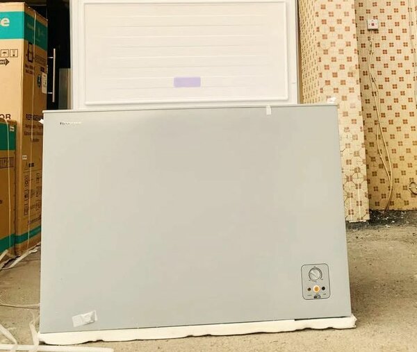 Chest freezer