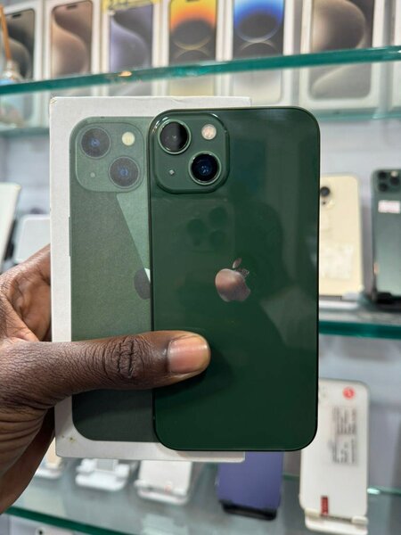 iPhone 13