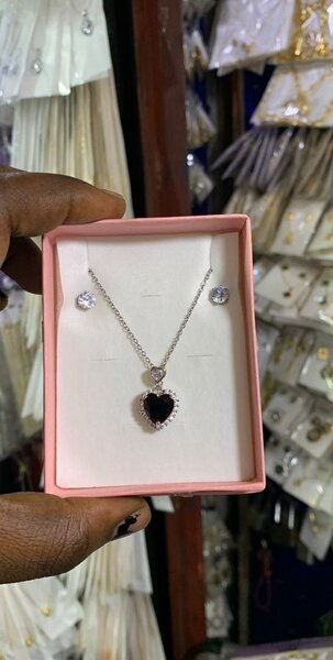 Jewelry necklace