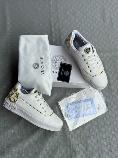 VERSACE