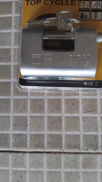 Cica Padlock