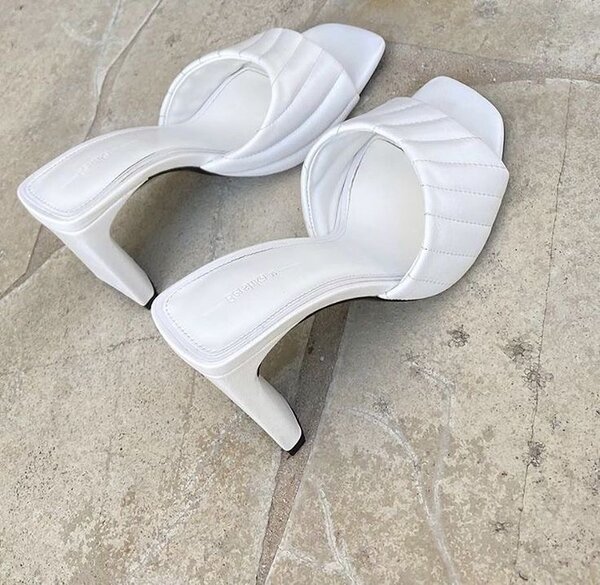 Ladies heeled