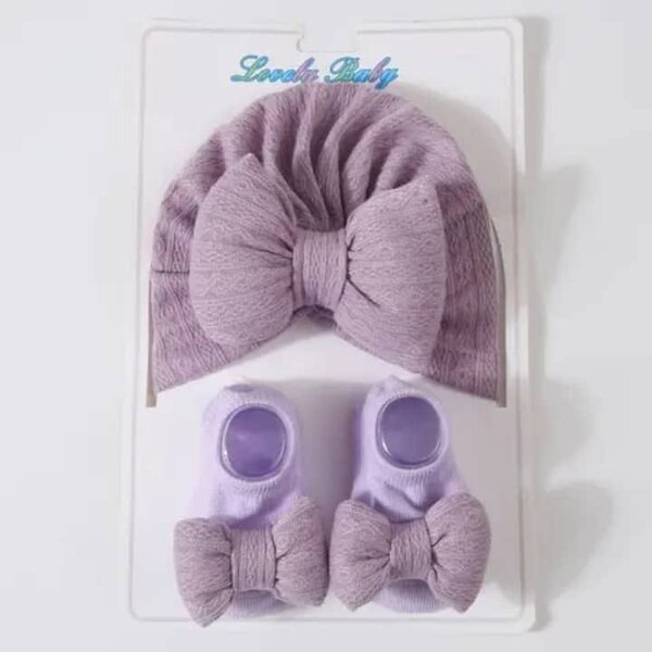 chaussette et chapeau