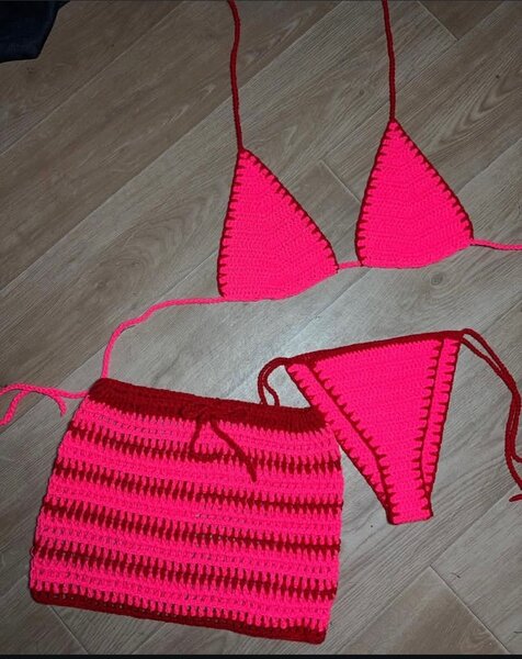 Tenue au crochet