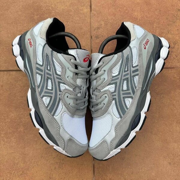 ASICS