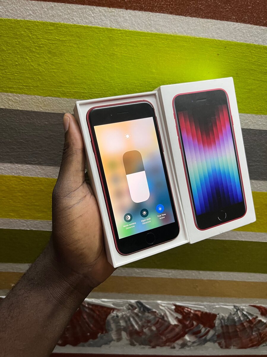 iPhone SE 2022